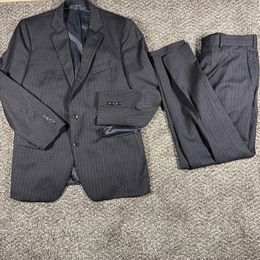 Brooks Brothers 1818 Fitzgerald Suit 44R W38 Grey Pinstripe Italian Wool USA
